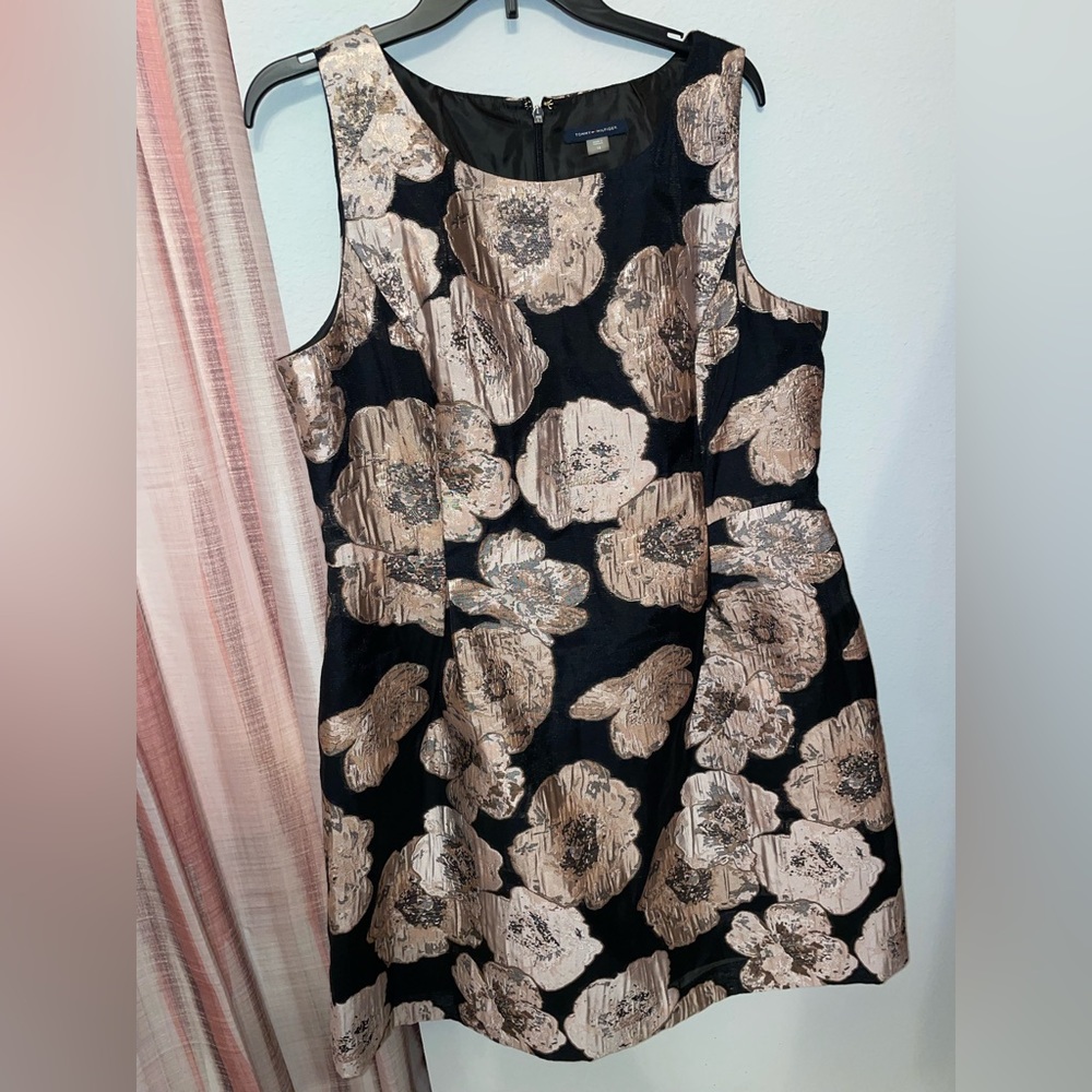 TOMMY HILFIGER
Jacquard A-Line Dress